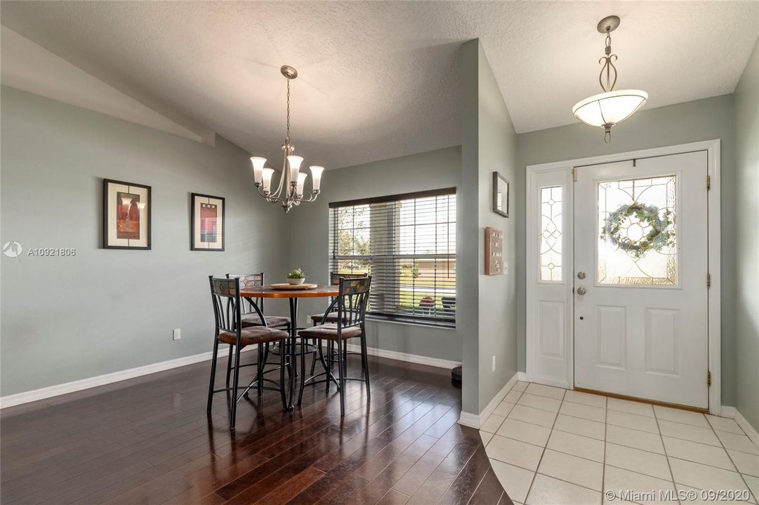 Recently Sold: $219,900 (4 beds, 2 baths, 1908 Square Feet)