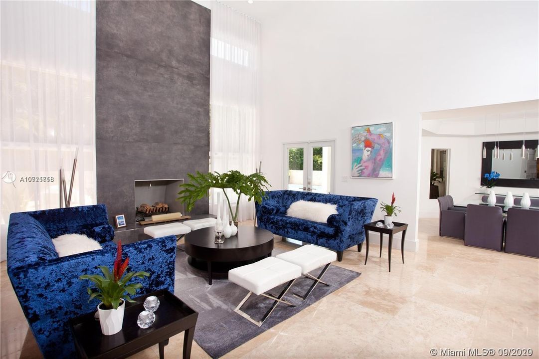 Recently Rented: $15,000 (6 beds, 6 baths, 5693 Square Feet)