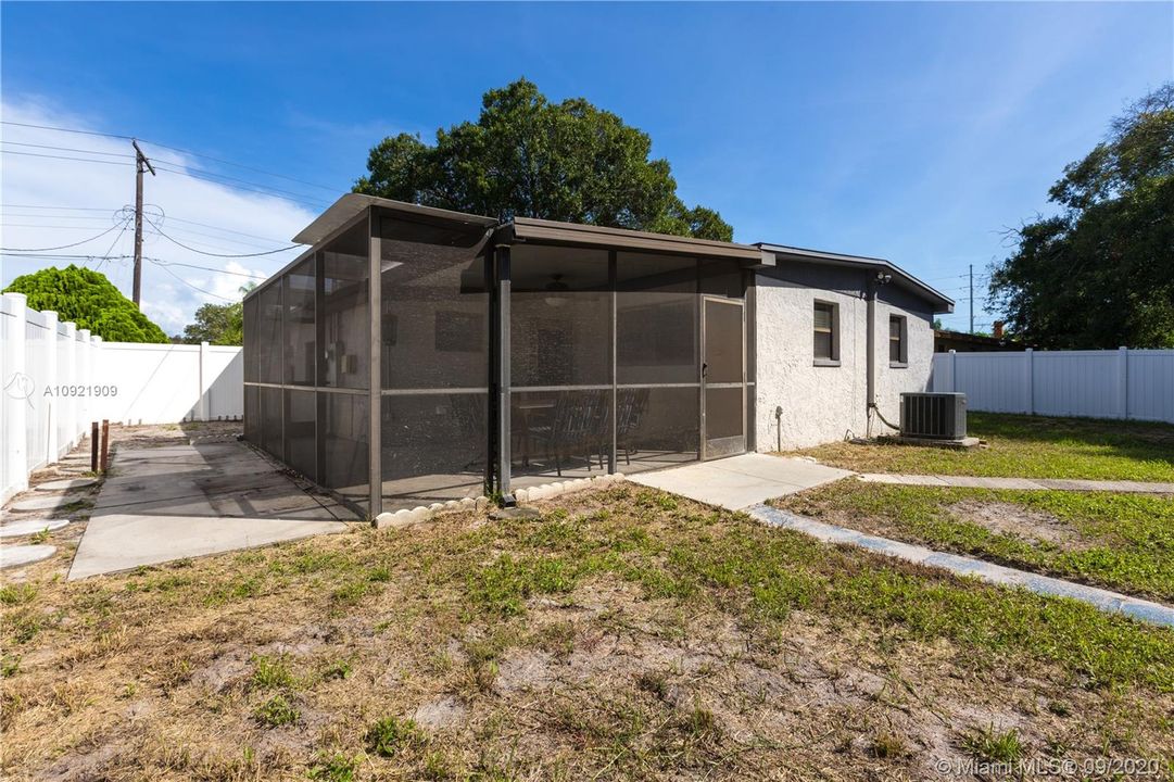 Vendido Recientemente: $260,000 (3 camas, 1 baños, 0 Pies cuadrados)