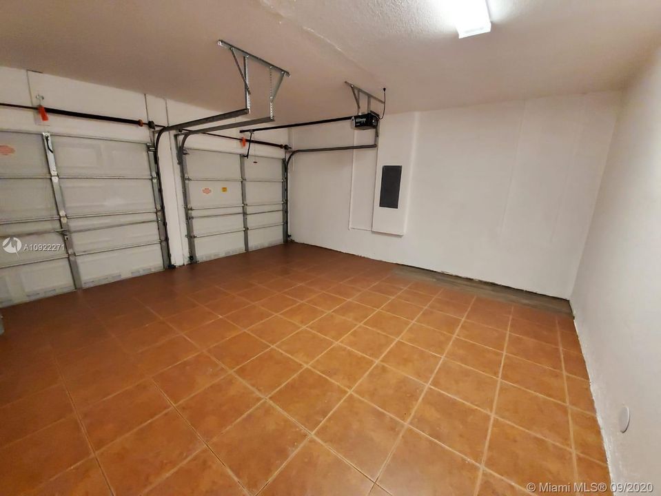 Недавно арендовано: $3,500 (4 спален, 3 ванн, 2766 Квадратных фут)