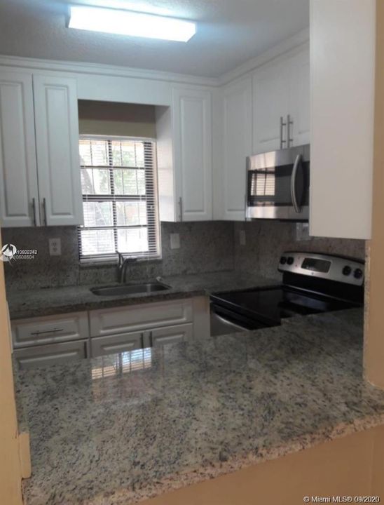 Vendido Recientemente: $209,500 (3 camas, 2 baños, 956 Pies cuadrados)