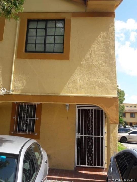 Vendido Recientemente: $209,500 (3 camas, 2 baños, 956 Pies cuadrados)