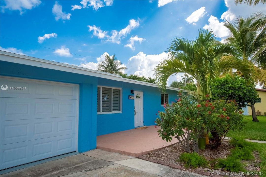 Recently Sold: $465,000 (3 beds, 2 baths, 1620 Square Feet)