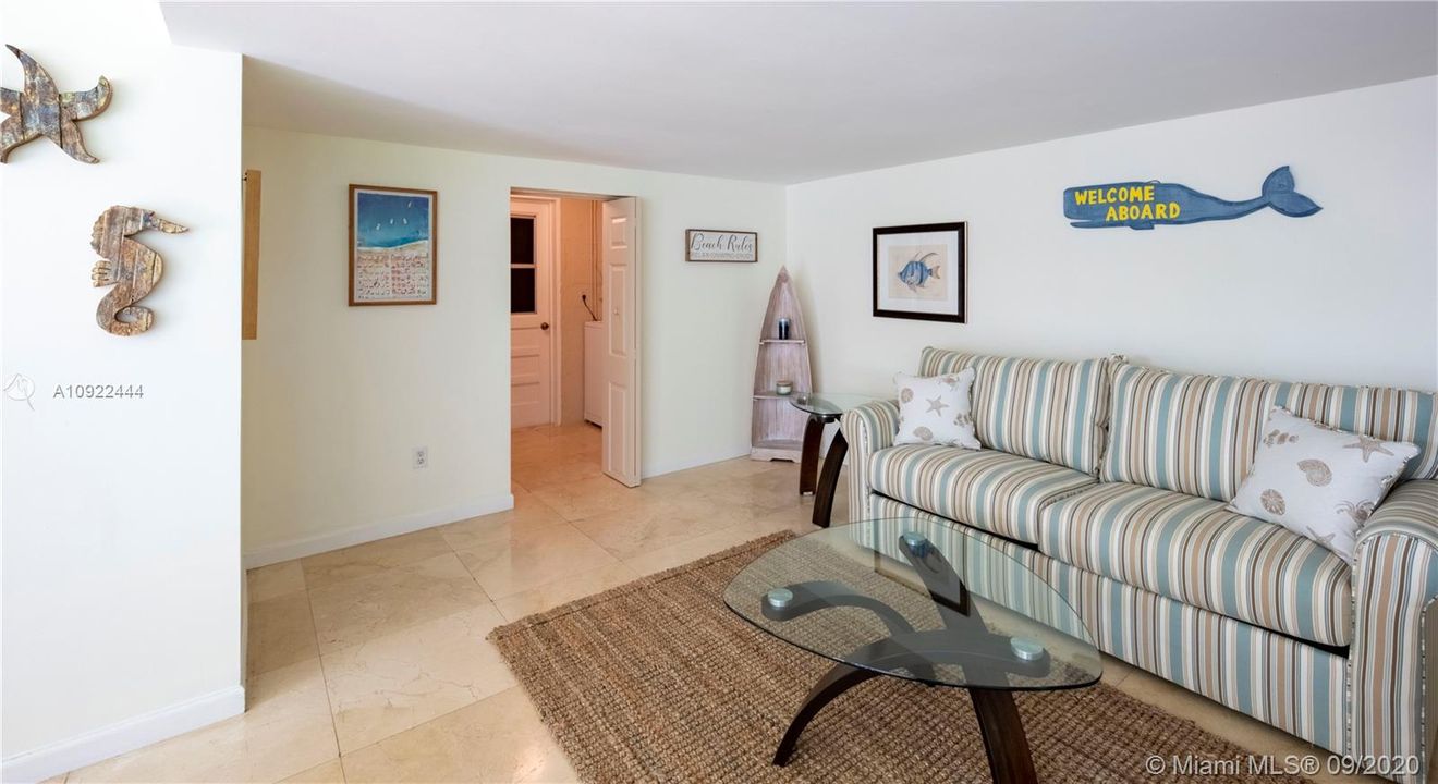 Recently Sold: $465,000 (3 beds, 2 baths, 1620 Square Feet)