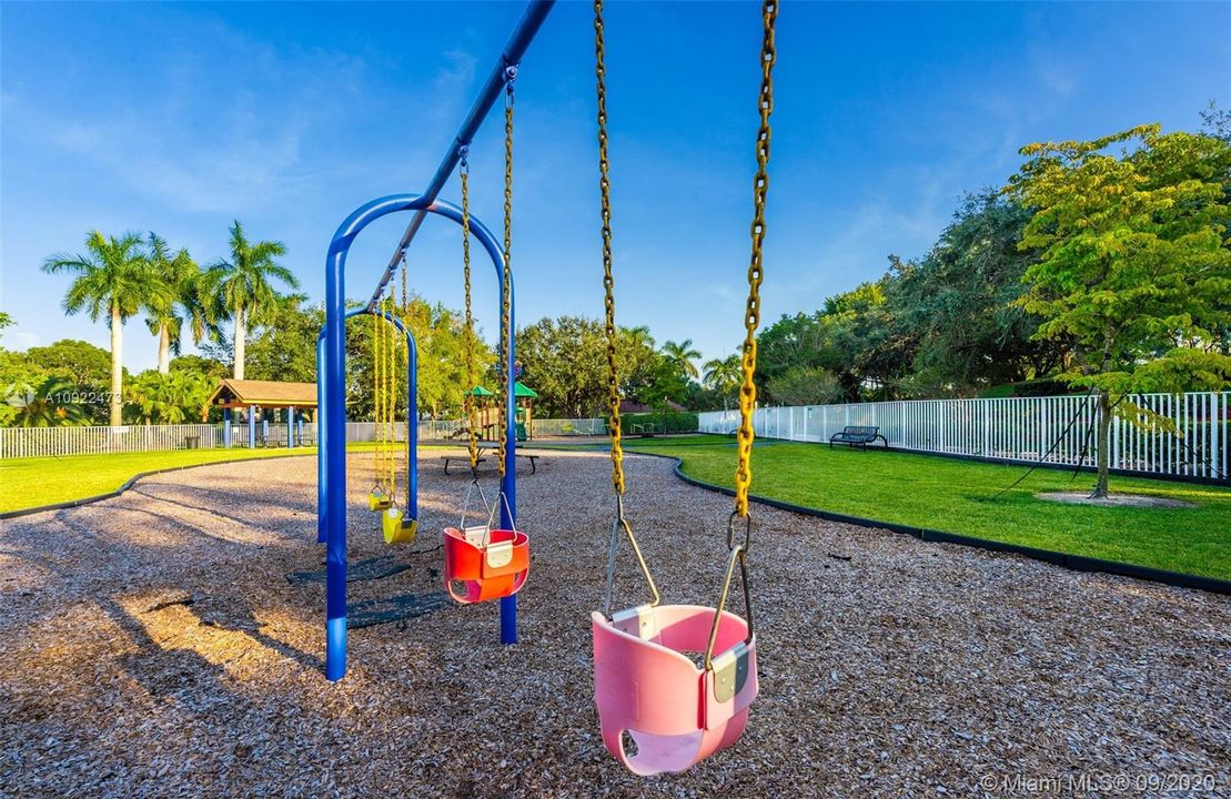 Recently Rented: $3,150 (3 beds, 2 baths, 1542 Square Feet)