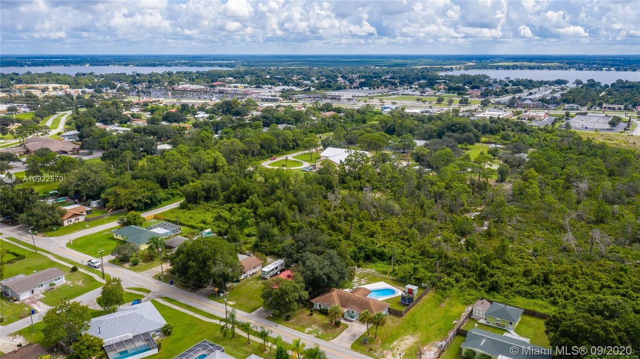 Vendido Recientemente: $210,000 (3 camas, 2 baños, 1300 Pies cuadrados)