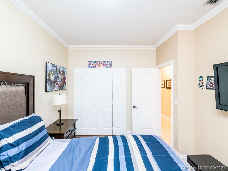 Vendido Recientemente: $525,000 (4 camas, 2 baños, 1874 Pies cuadrados)