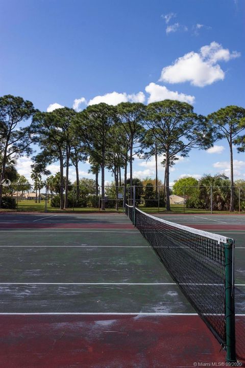 Community Tennis Courts