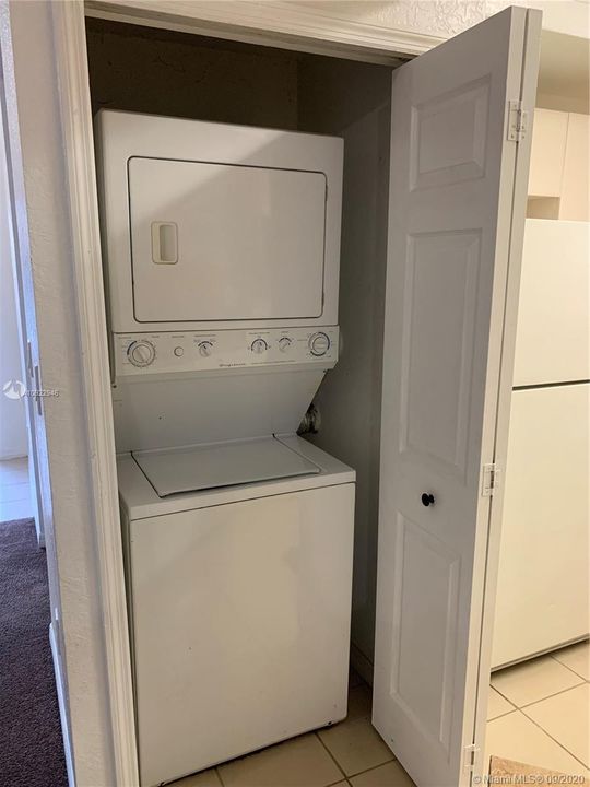 Vendido Recientemente: $171,000 (3 camas, 2 baños, 1600 Pies cuadrados)