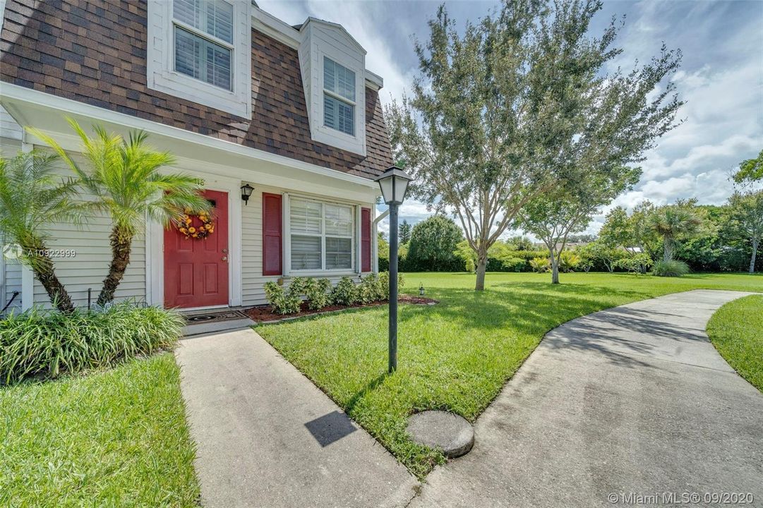 Vendido Recientemente: $225,000 (3 camas, 2 baños, 1178 Pies cuadrados)