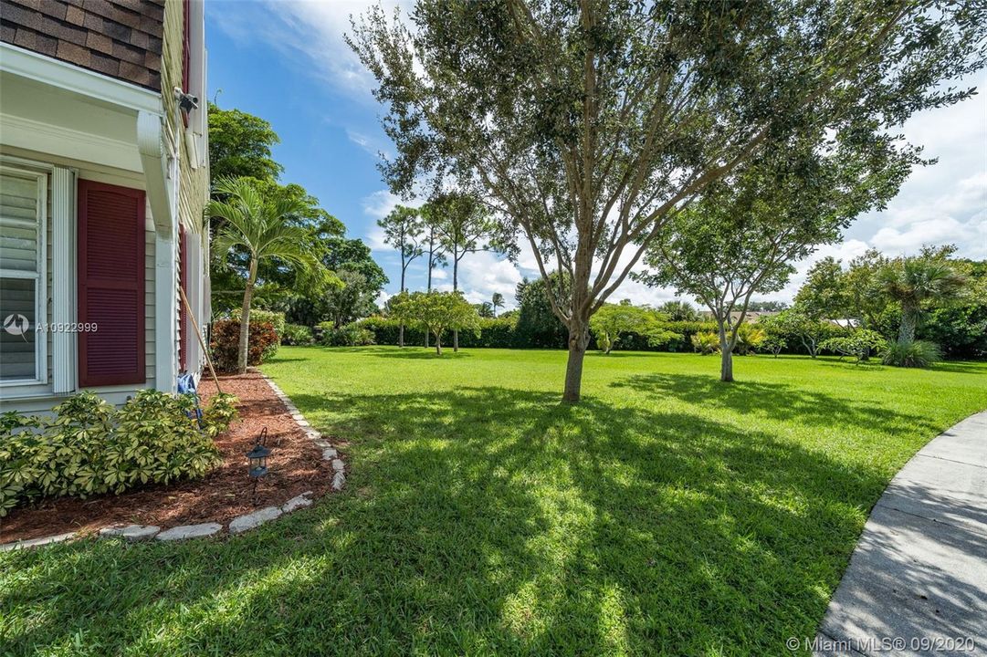 Vendido Recientemente: $225,000 (3 camas, 2 baños, 1178 Pies cuadrados)