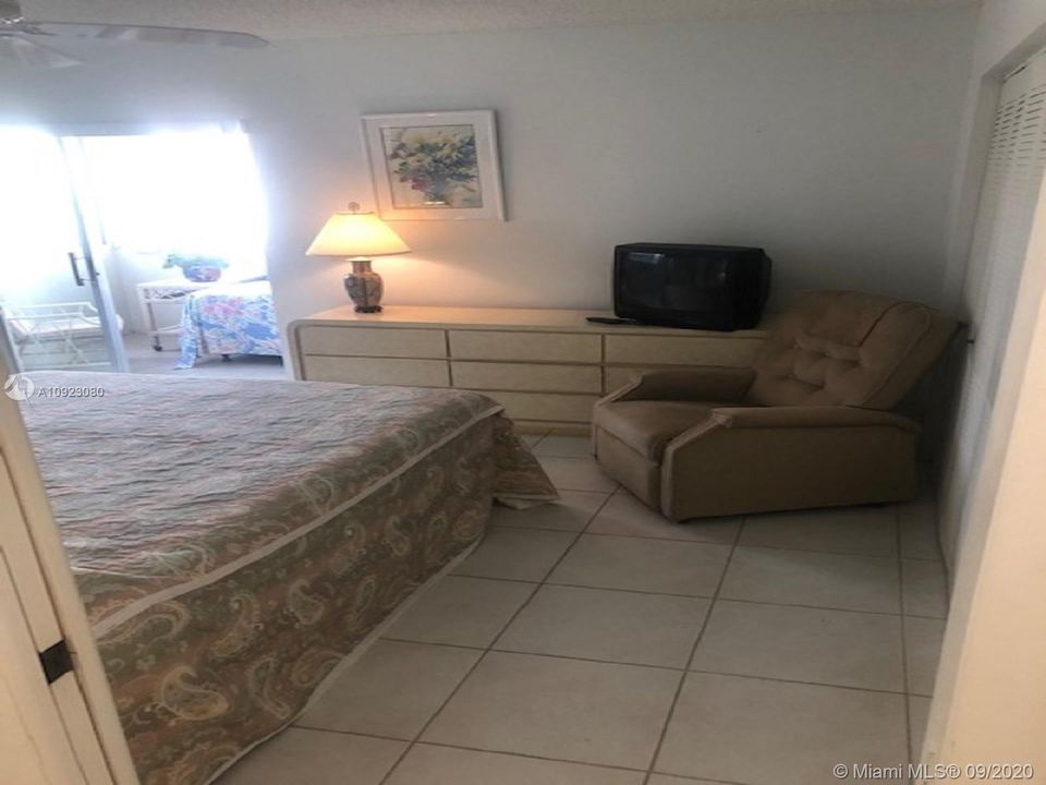 Vendido Recientemente: $58,500 (1 camas, 1 baños, 760 Pies cuadrados)