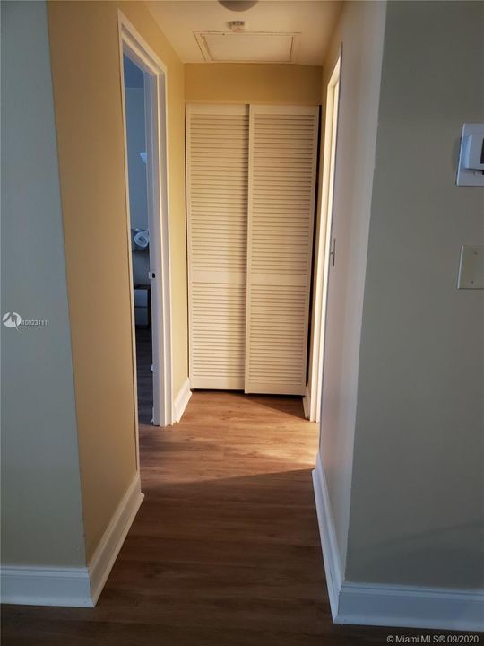 Recently Rented: $1,550 (1 beds, 1 baths, 883 Square Feet)