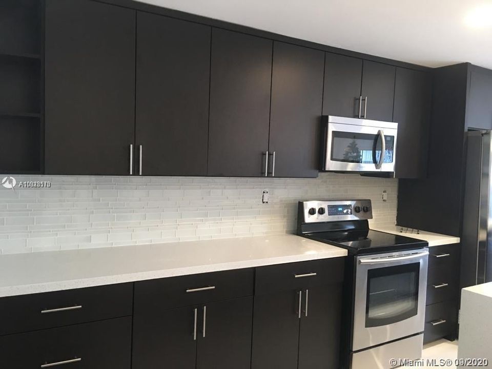 Recently Sold: $229,000 (3 beds, 2 baths, 1690 Square Feet)