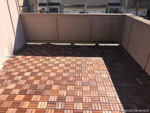 Recently Sold: $229,000 (3 beds, 2 baths, 1690 Square Feet)
