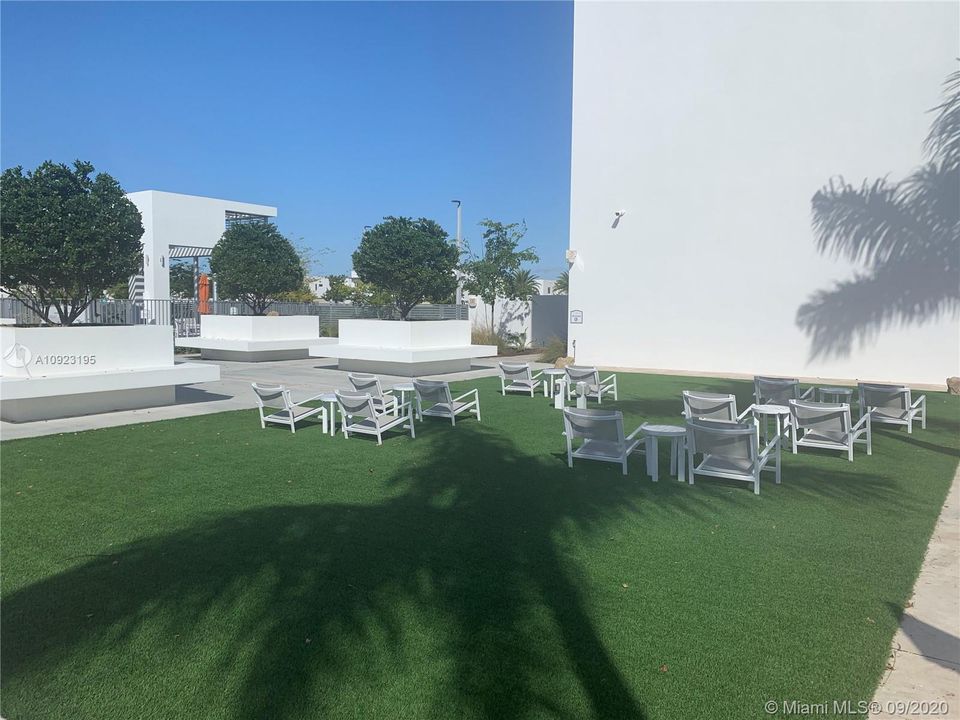 Recently Rented: $3,550 (4 beds, 3 baths, 1862 Square Feet)