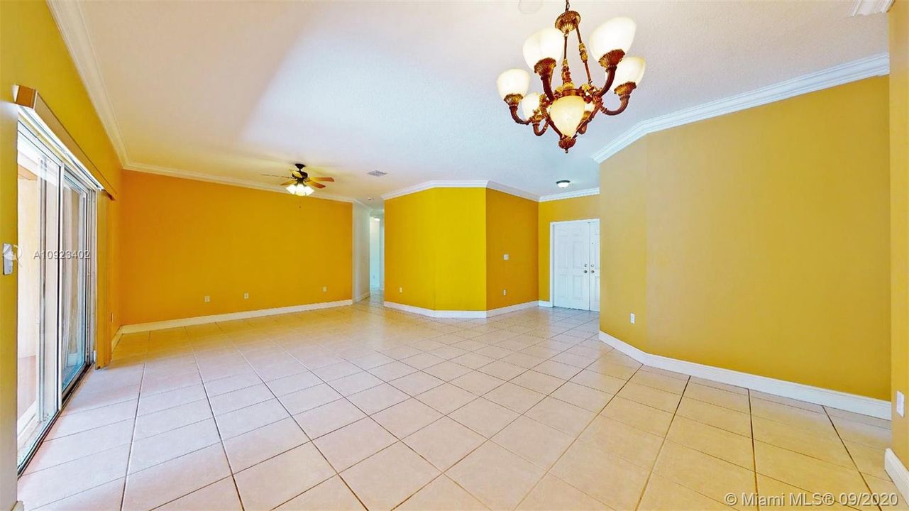 Vendido Recientemente: $475,000 (4 camas, 2 baños, 0 Pies cuadrados)
