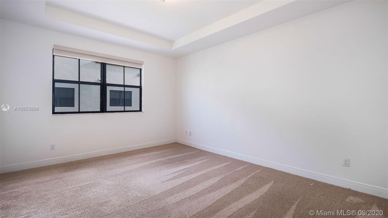 Недавно арендовано: $3,900 (3 спален, 3 ванн, 2438 Квадратных фут)