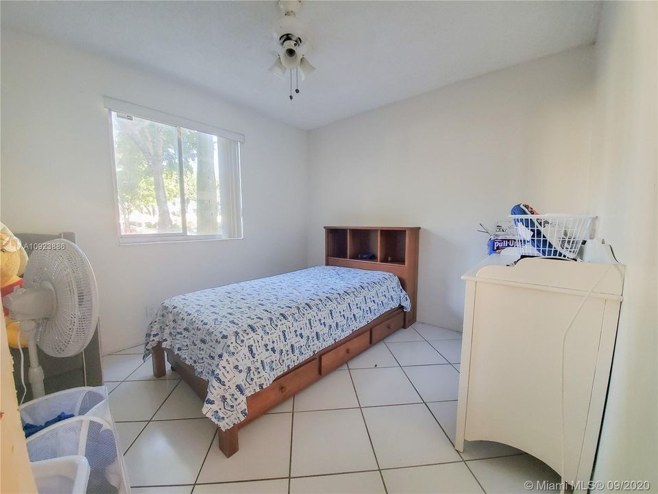 Recently Sold: $119,000 (2 beds, 2 baths, 830 Square Feet)