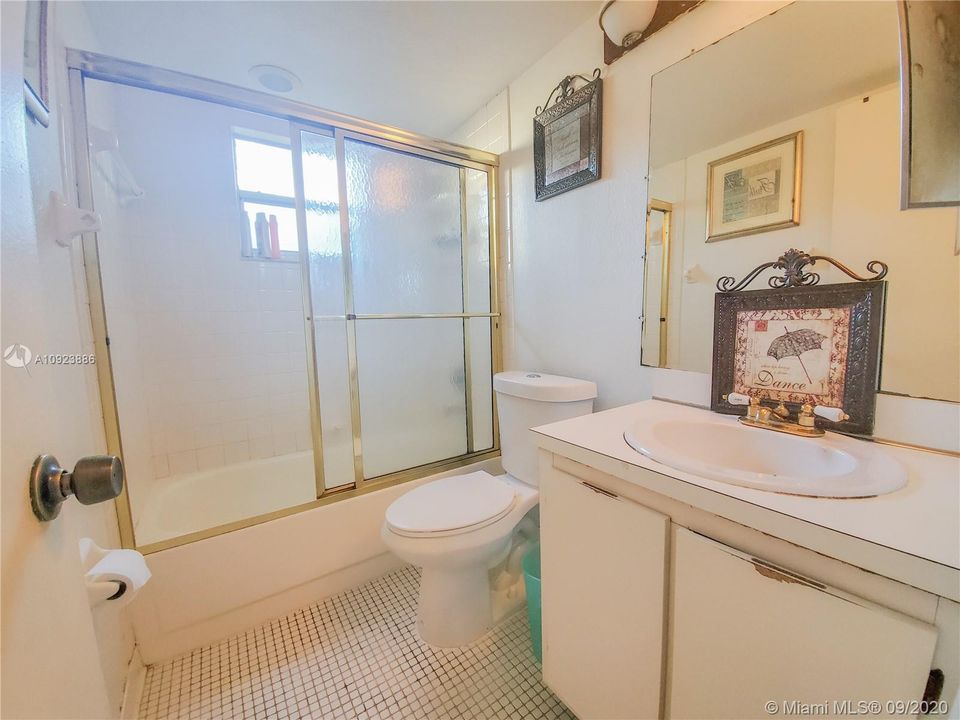 Recently Sold: $119,000 (2 beds, 2 baths, 830 Square Feet)