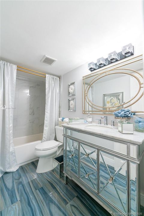 Recently Sold: $247,000 (2 beds, 2 baths, 1300 Square Feet)