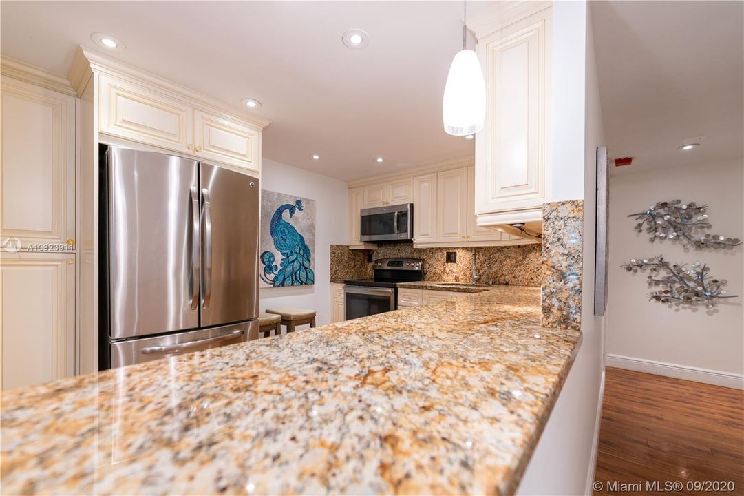 Recently Sold: $247,000 (2 beds, 2 baths, 1300 Square Feet)