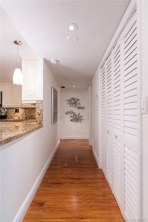 Recently Sold: $247,000 (2 beds, 2 baths, 1300 Square Feet)