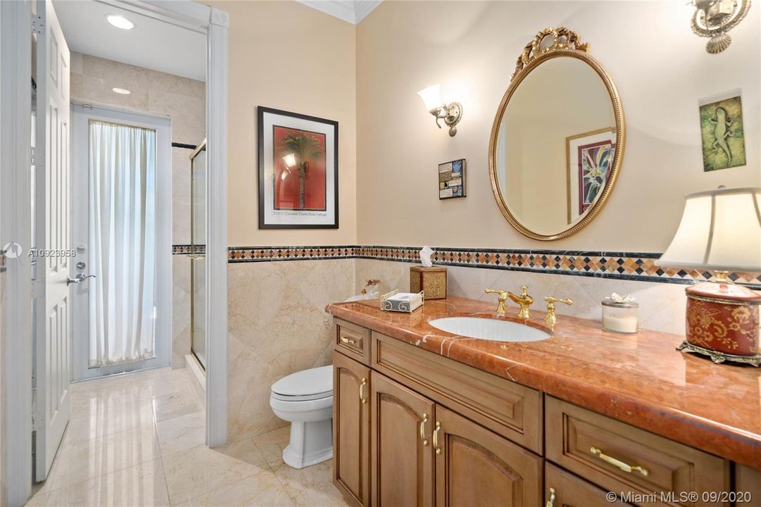 Recently Sold: $1,325,000 (5 beds, 5 baths, 4619 Square Feet)