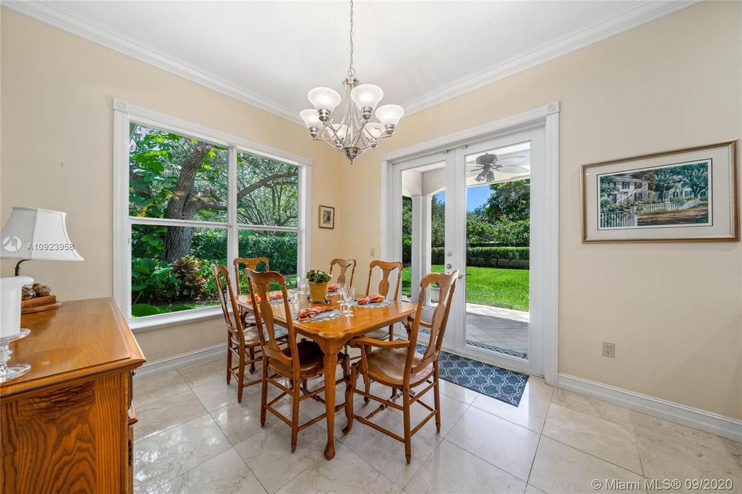 Recently Sold: $1,325,000 (5 beds, 5 baths, 4619 Square Feet)