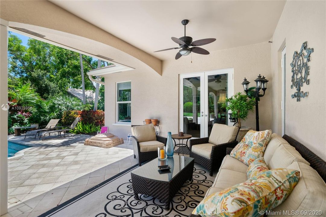 Recently Sold: $1,325,000 (5 beds, 5 baths, 4619 Square Feet)
