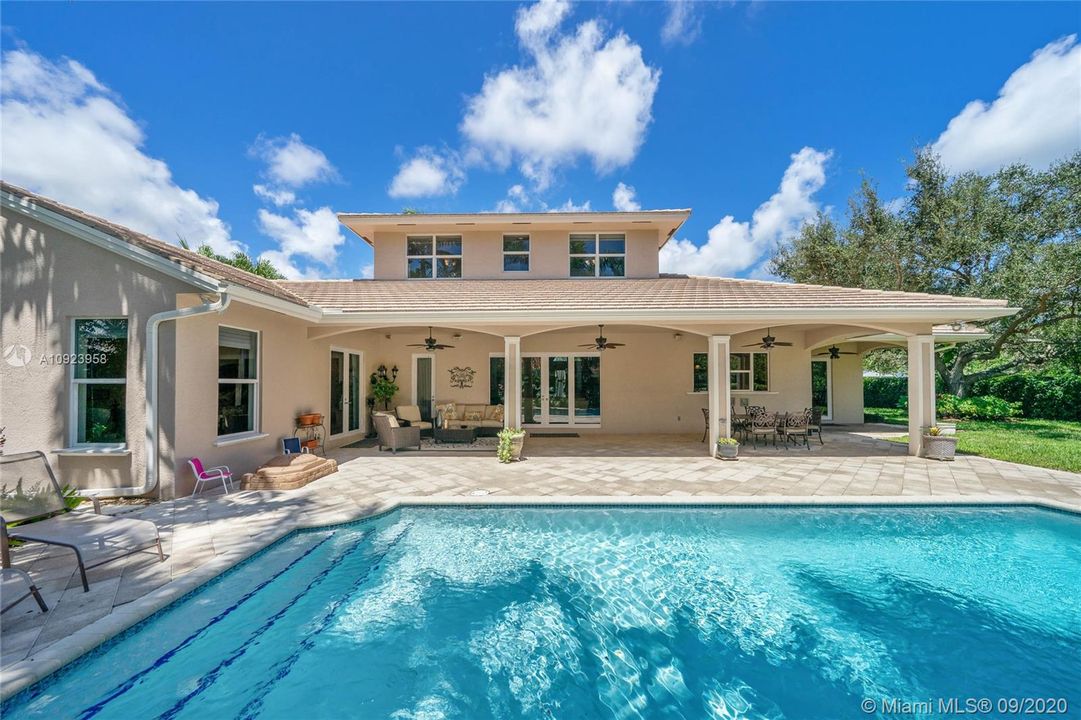 Recently Sold: $1,325,000 (5 beds, 5 baths, 4619 Square Feet)