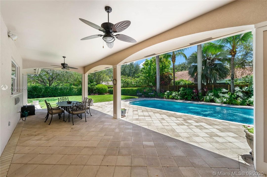 Recently Sold: $1,325,000 (5 beds, 5 baths, 4619 Square Feet)