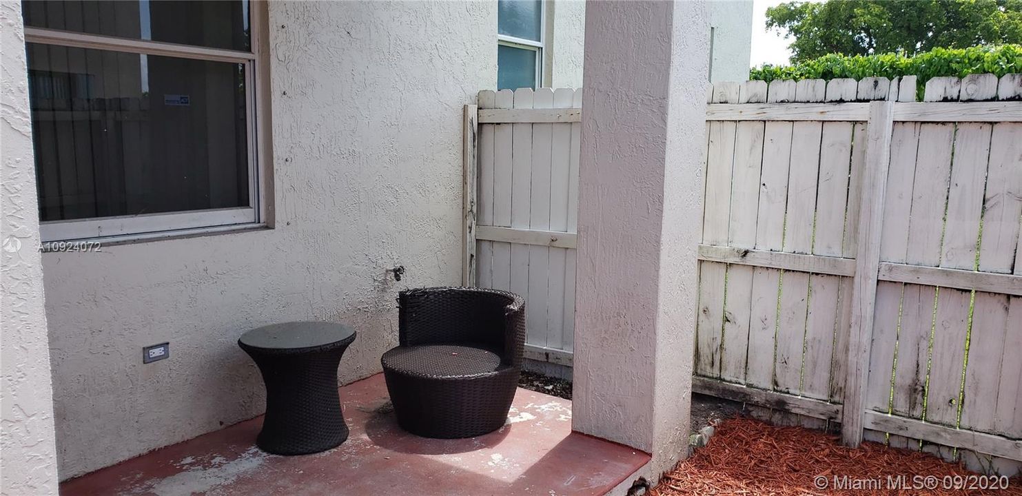 Recently Sold: $179,000 (3 beds, 2 baths, 1200 Square Feet)