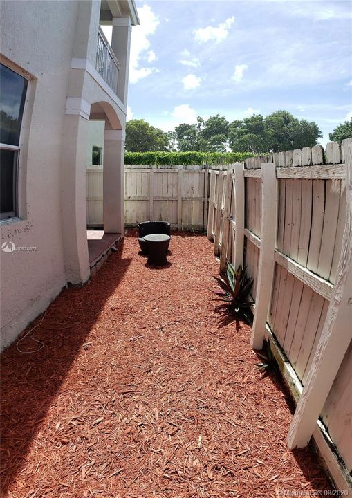 Recently Sold: $179,000 (3 beds, 2 baths, 1200 Square Feet)