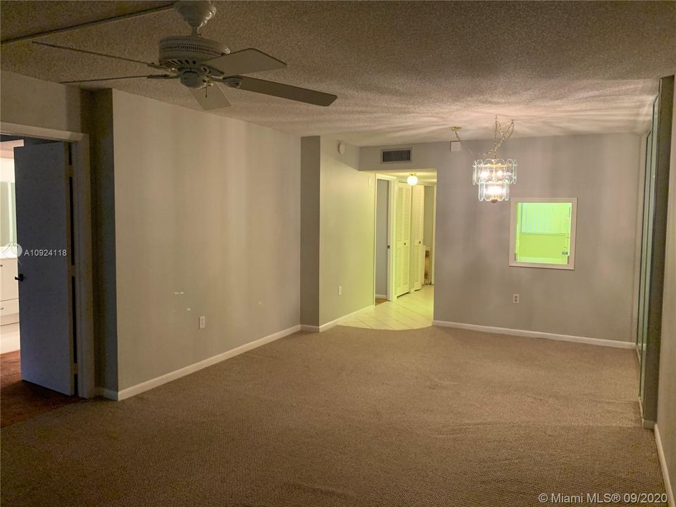 Recently Sold: $130,000 (2 beds, 2 baths, 934 Square Feet)