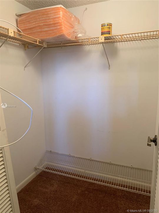 Recently Sold: $130,000 (2 beds, 2 baths, 934 Square Feet)