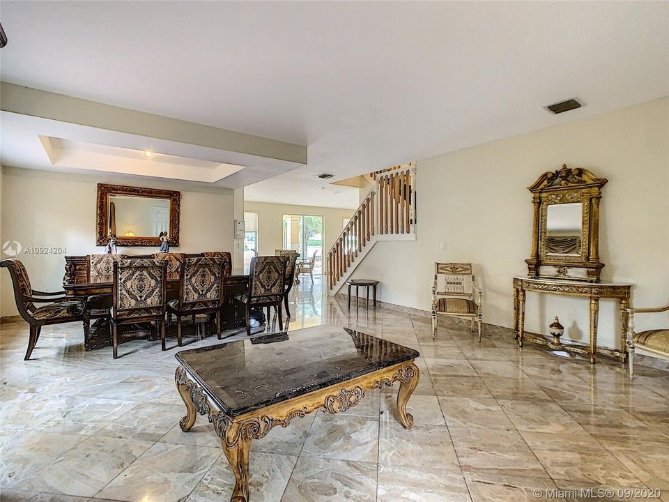 Recently Sold: $1,365,000 (4 beds, 3 baths, 2965 Square Feet)