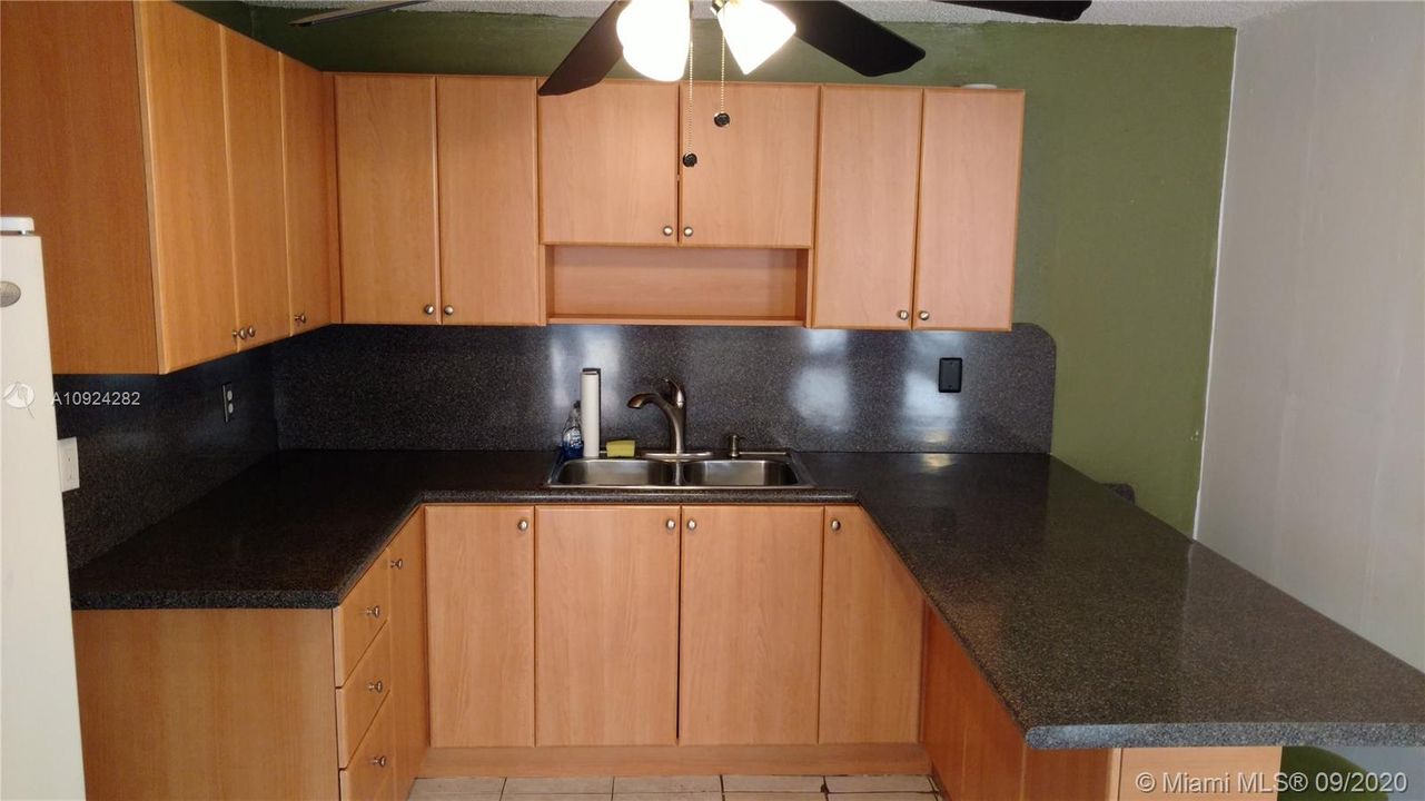 Recently Sold: $245,500 (4 beds, 2 baths, 1260 Square Feet)