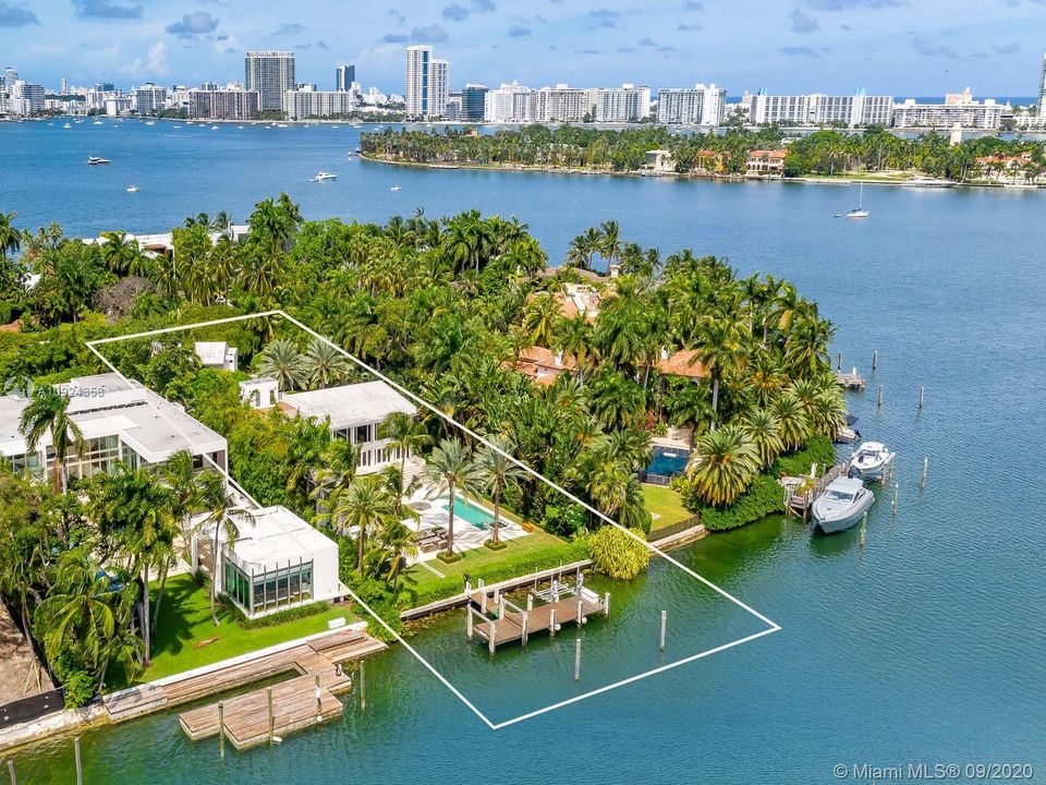 Vendido Recientemente: $11,700,000 (7 camas, 8 baños, 6995 Pies cuadrados)