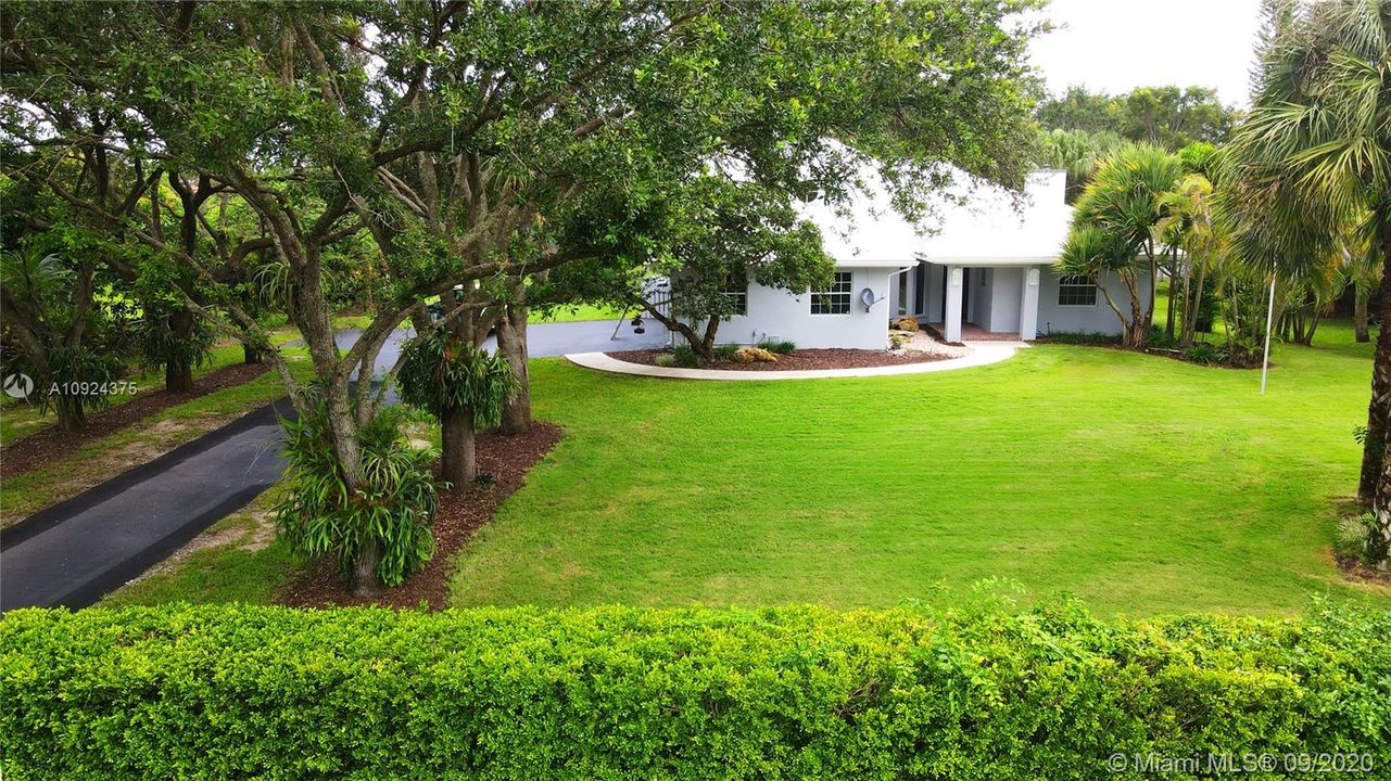 Vendido Recientemente: $575,000 (3 camas, 3 baños, 2653 Pies cuadrados)