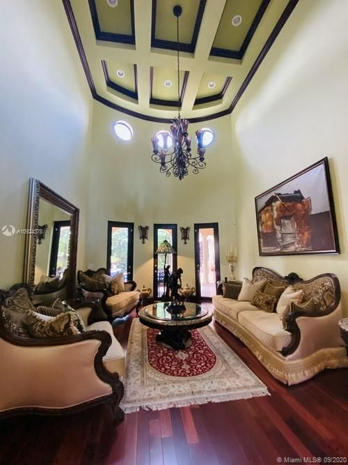 Недавно арендовано: $5,900 (6 спален, 5 ванн, 5209 Квадратных фут)
