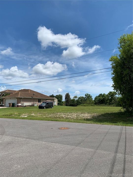 Waiting for your Dream Home!