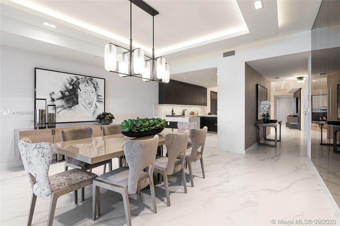 Recently Sold: $3,900,000 (4 beds, 4 baths, 3365 Square Feet)