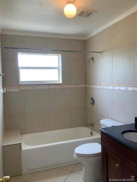 Recently Rented: $1,745 (3 beds, 2 baths, 1444 Square Feet)