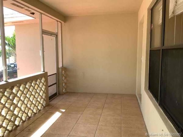 Recently Rented: $1,745 (3 beds, 2 baths, 1444 Square Feet)