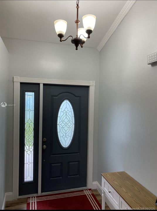 Vendido Recientemente: $435,000 (3 camas, 2 baños, 1409 Pies cuadrados)