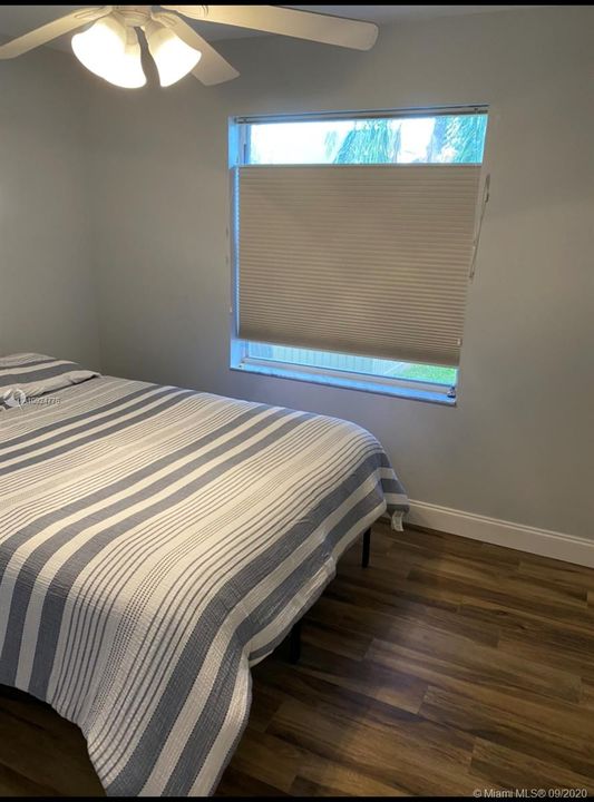 Vendido Recientemente: $435,000 (3 camas, 2 baños, 1409 Pies cuadrados)