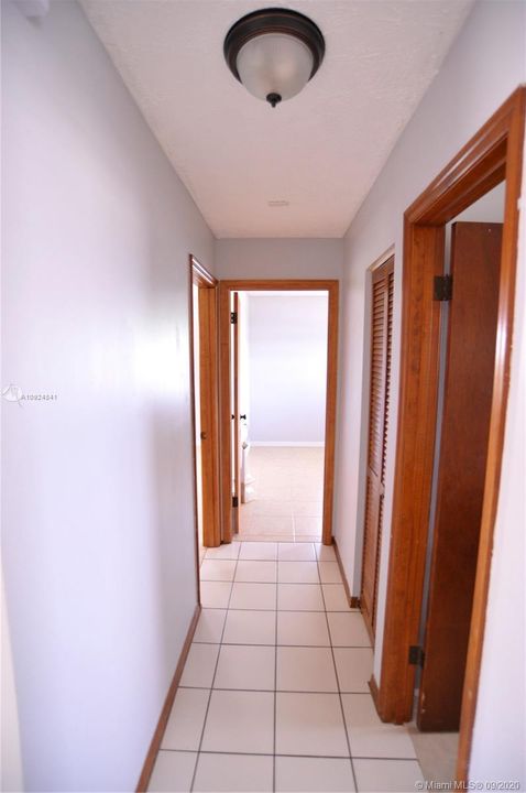 Недавно продано: $229,300 (3 спален, 2 ванн, 1200 Квадратных фут)