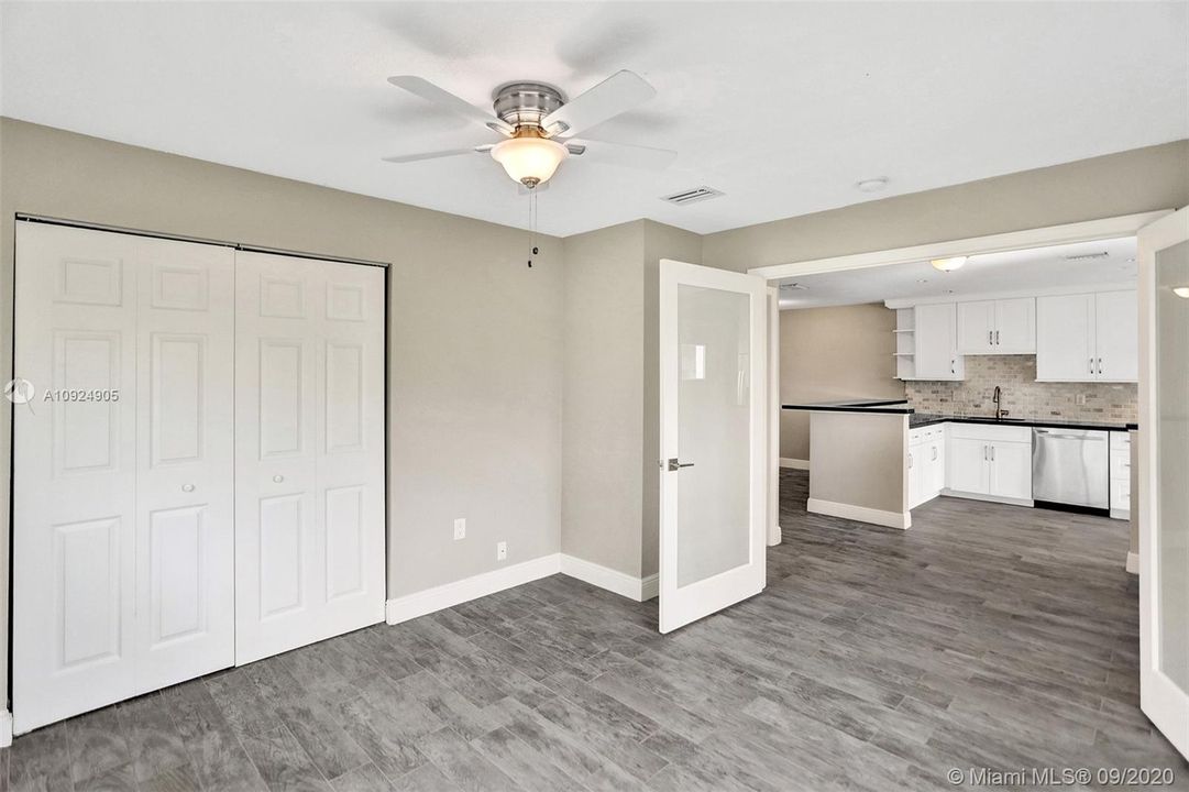 Recently Sold: $180,000 (2 beds, 2 baths, 1065 Square Feet)