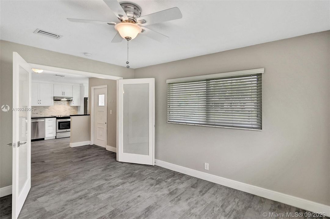 Recently Sold: $180,000 (2 beds, 2 baths, 1065 Square Feet)